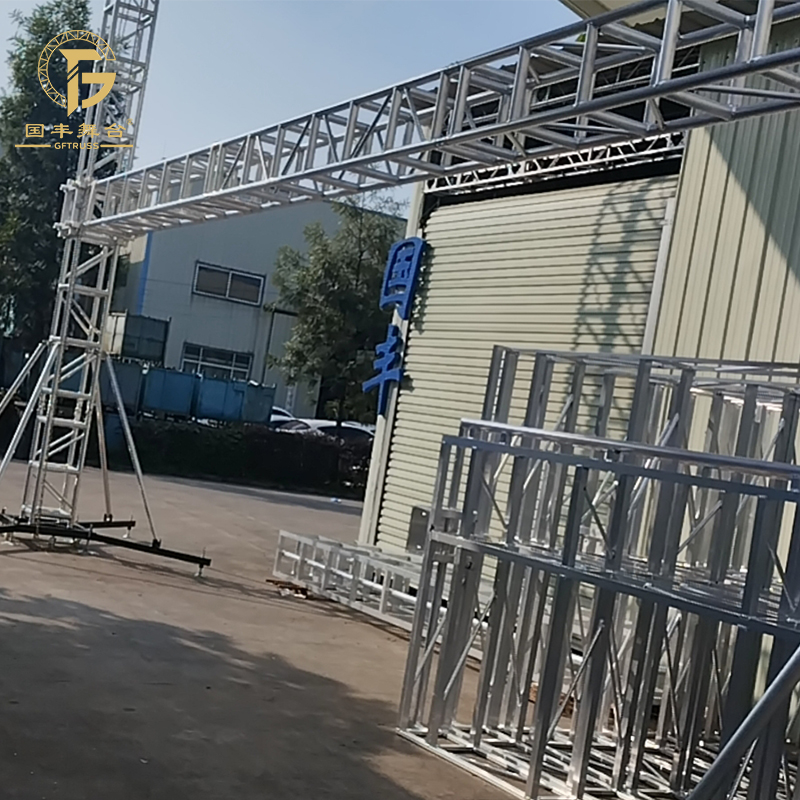 Heavy-Duty Aluminum Truss with - огляд і ціна Outdoor Lighting Event